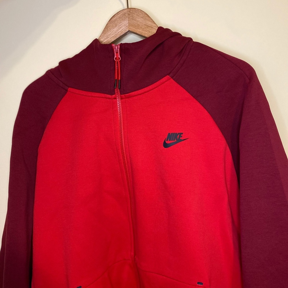 Nike Zip-Up Sweatshirt